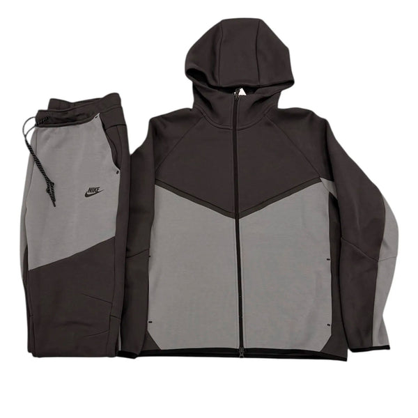 Nike Sportswear Tech Fleece Full-Zip Hoodie & Joggers Set (Grey/Black)