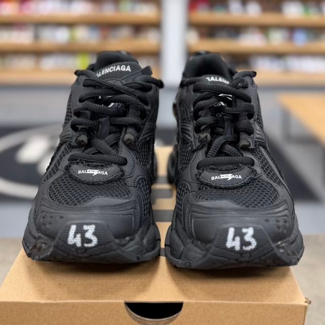 Balenciaga Runner Black - Preowned