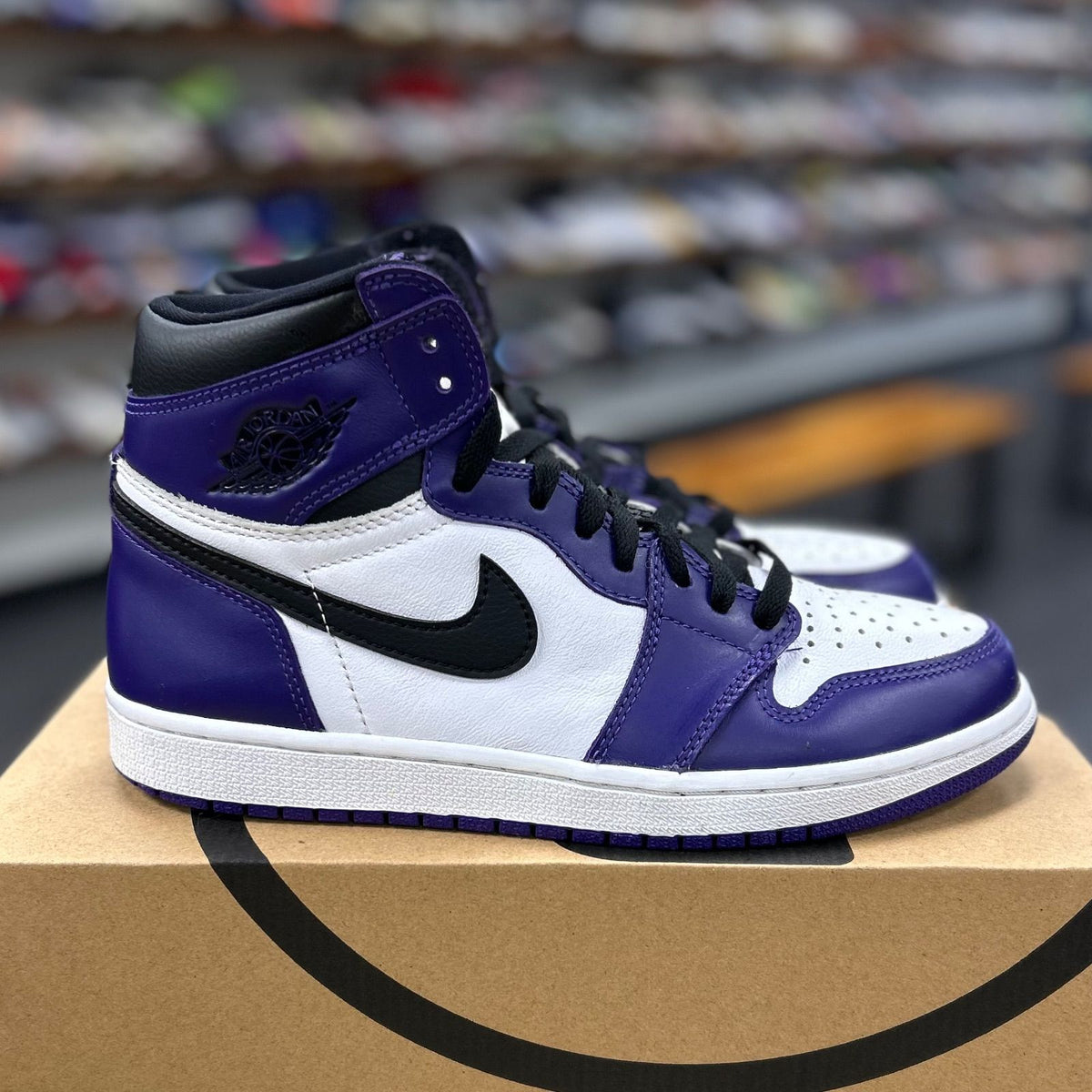 Jordan 1 Retro High Court Purple White - Preowned