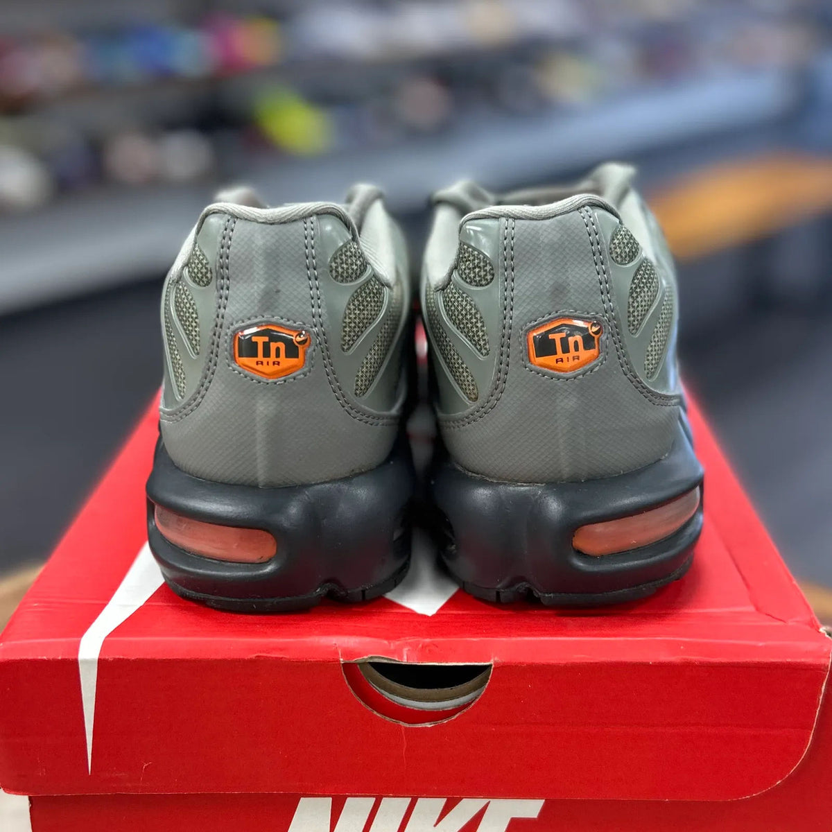 Nike Air Max Plus Dark Stucco - Preowned