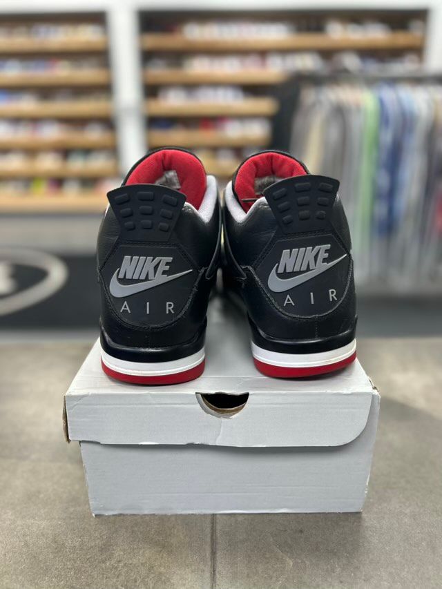 Jordan 4 Retro Bred Reimagined - Preowned