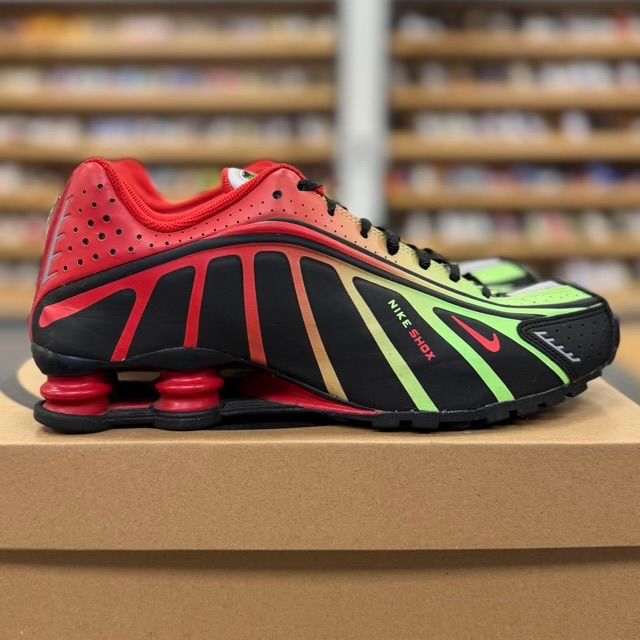 Nike Shox R4 Neymar Black - Preowned