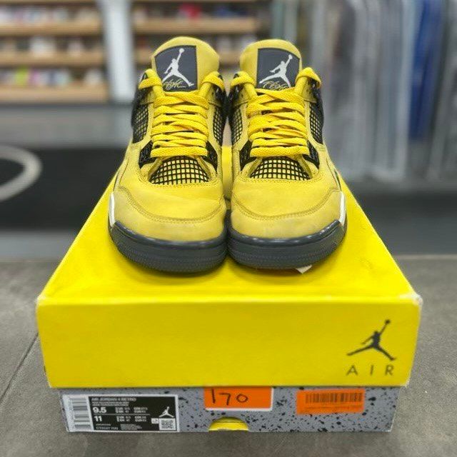 Jordan 4 Retro Lightning (2021) - Preowned