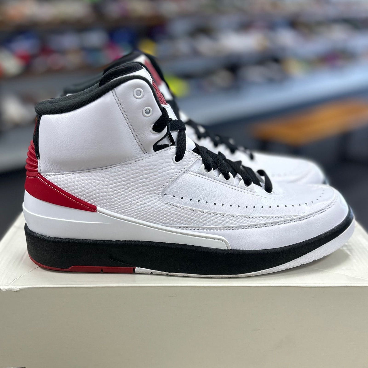 Jordan 2 Retro OG Chicago (2022) (Women's) - Preowned