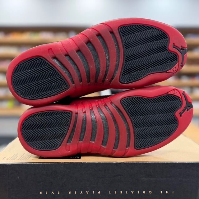 Jordan 12 Retro Flu Game (2016) - Preowned