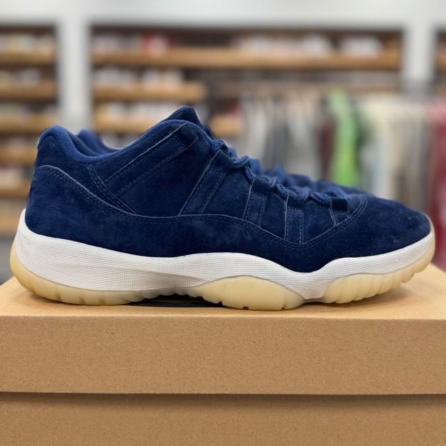 Jordan 11 Retro Low Derek Jeter RE2PECT - Preowned