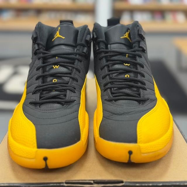 Jordan 12 Retro Black University Gold - Preowned