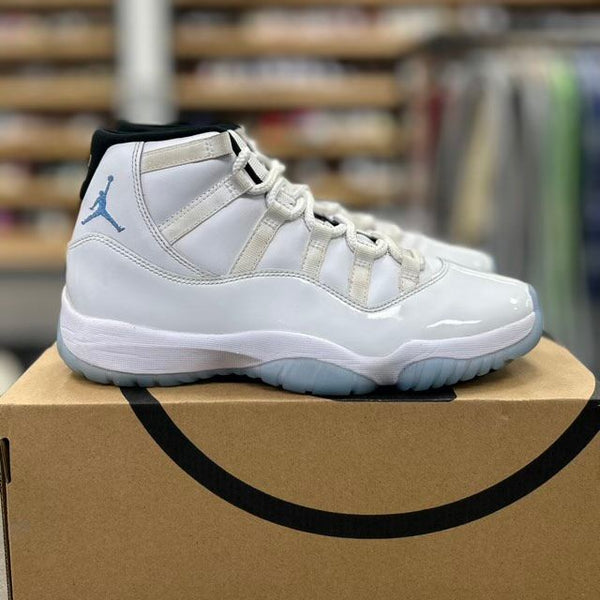 Jordan 11 Retro Legend Blue (2024) - Preowned