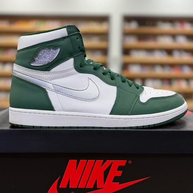 Jordan 1 Retro High OG Gorge Green - Preowned