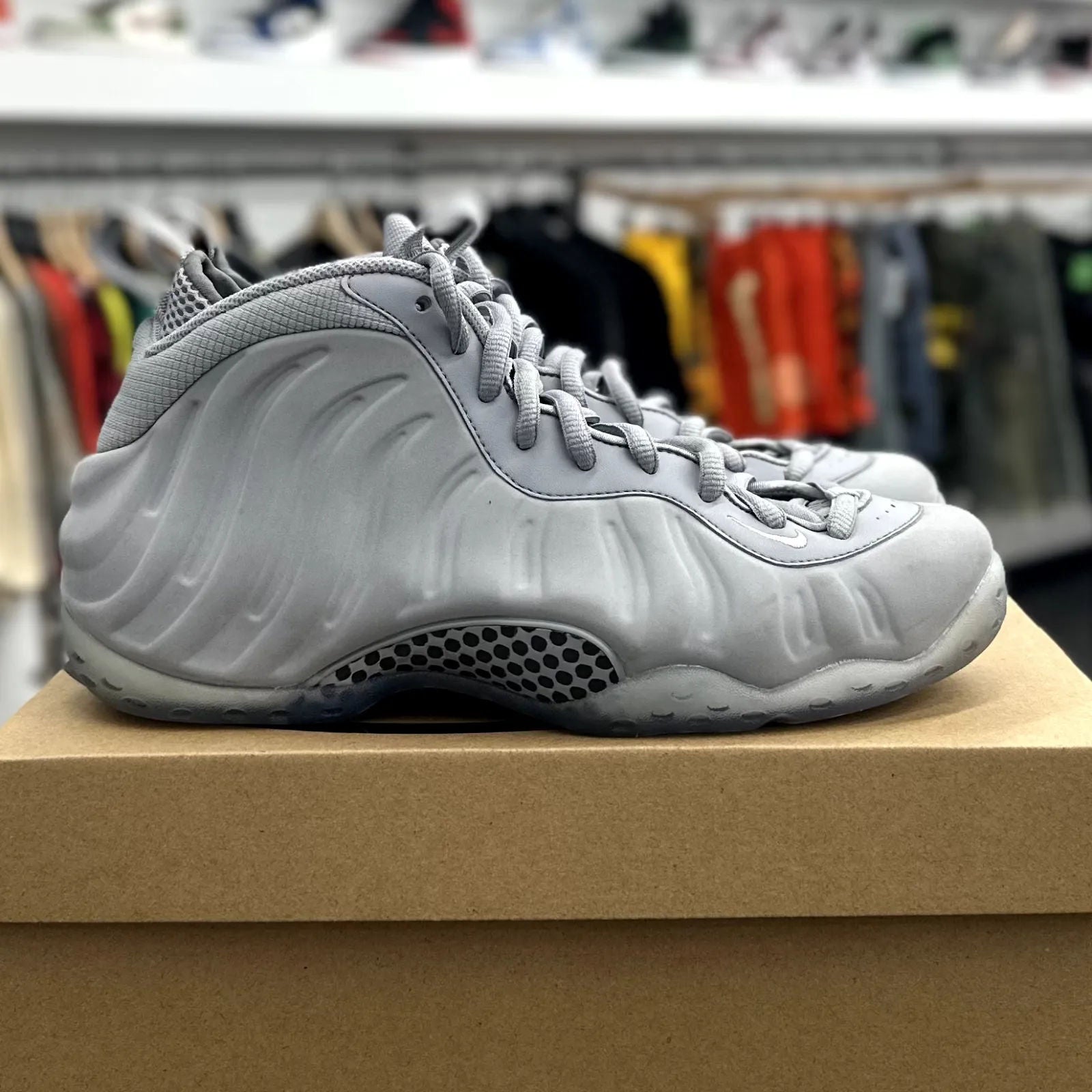 Nike Air Foamposite One Wolf Grey Suede - Preowned