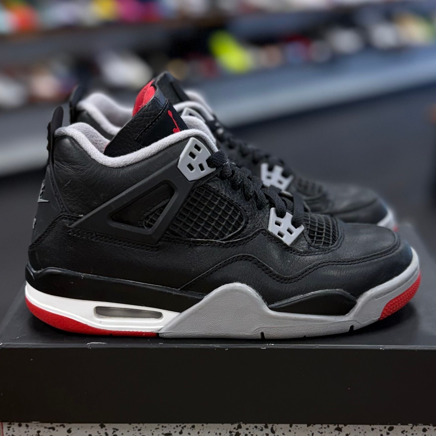 Jordan 4 Retro Bred Reimagined (GS) - Preowned