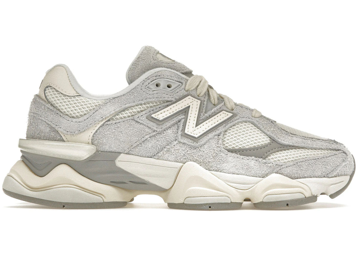 New Balance 9060 Quartz Grey - Preowned
