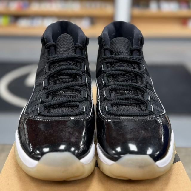 Jordan 11 Retro Jubilee 25th Anniversary - Preowned