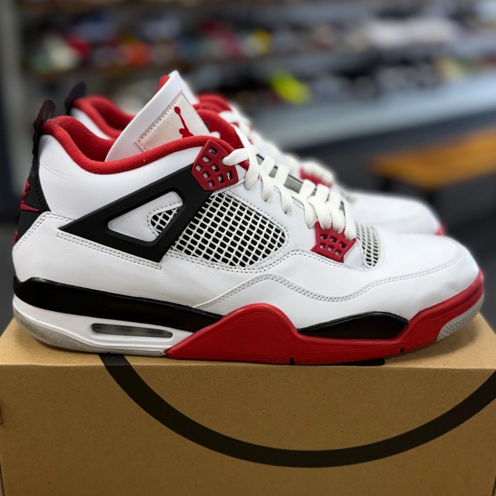Jordan 4 Retro Fire Red (2020) - Preowned