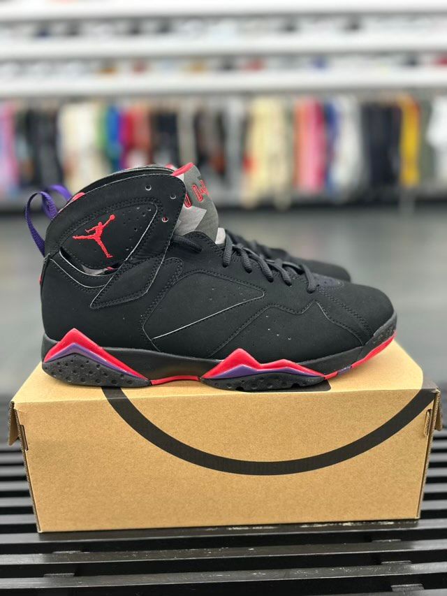 BRAND NEW STEAL - Jordan 7 Retro Raptors (2012)