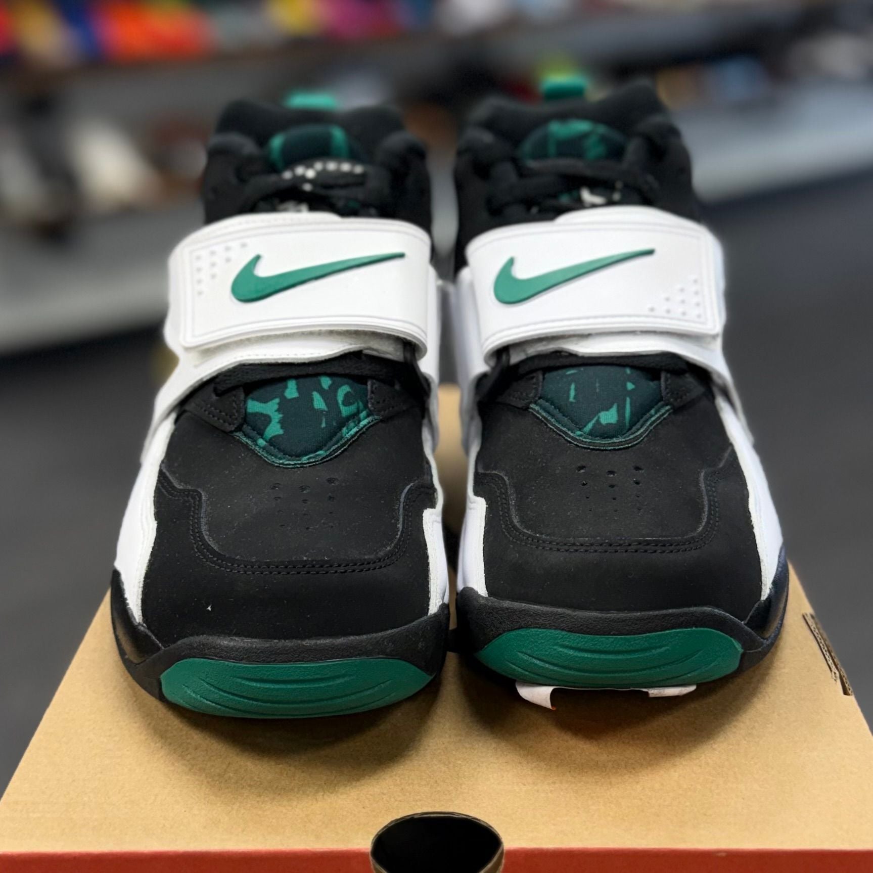 Nike Air Diamond Turf Emerald - Preowned