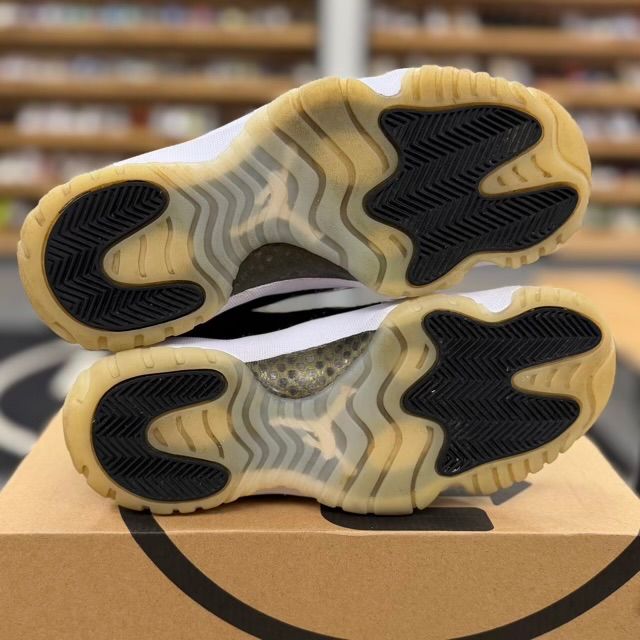 Jordan 11 Retro DMP Gratitude (2023) - Preowned