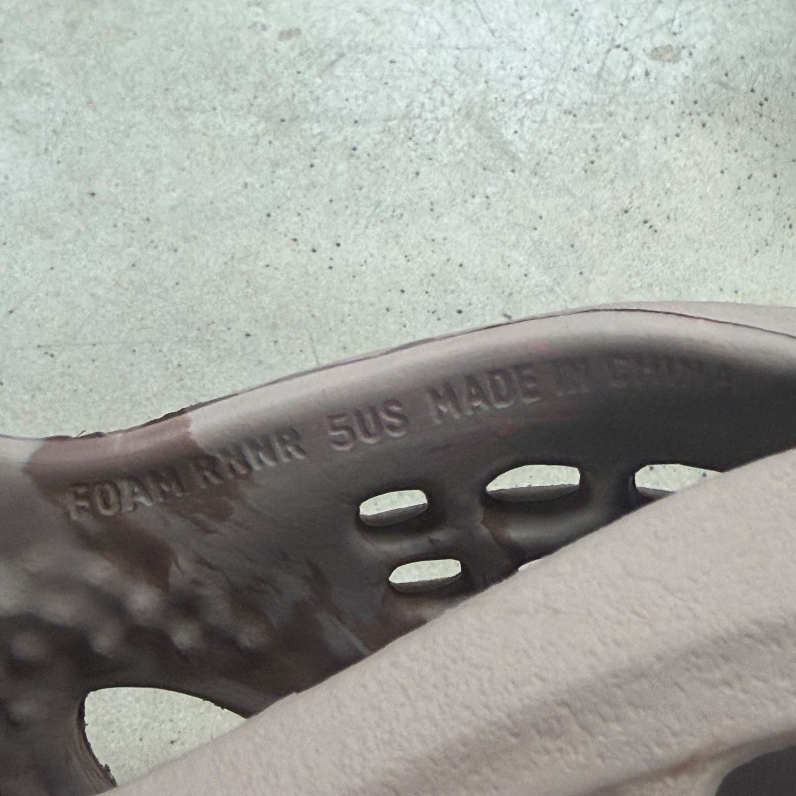 adidas Yeezy Foam RNR MX Sand Grey - Preowned