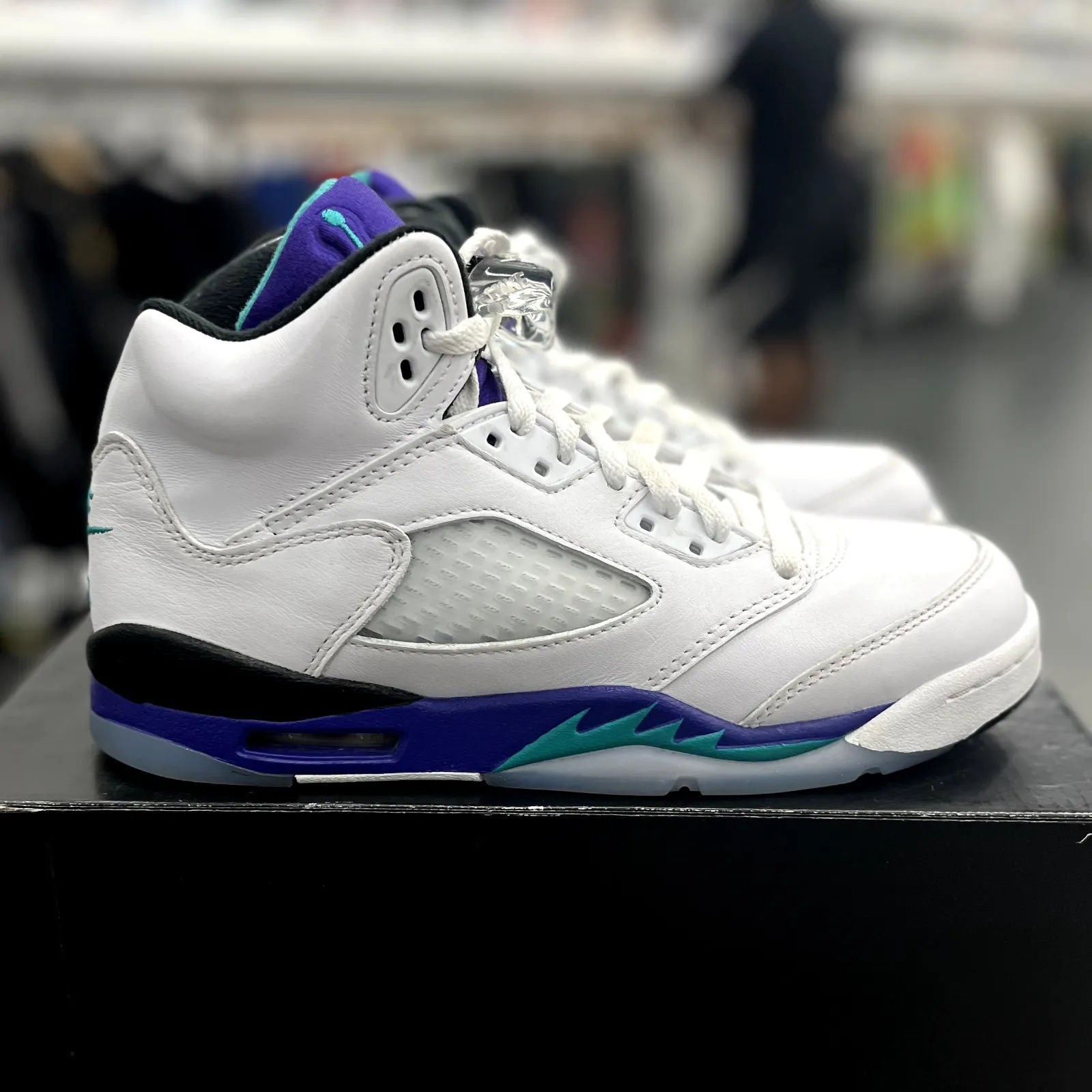 Jordan 5 Retro Grape (2025) (GS) - Preowned