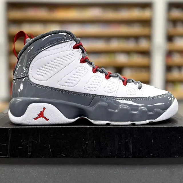 Jordan 9 Retro Fire Red (GS) - Preowned