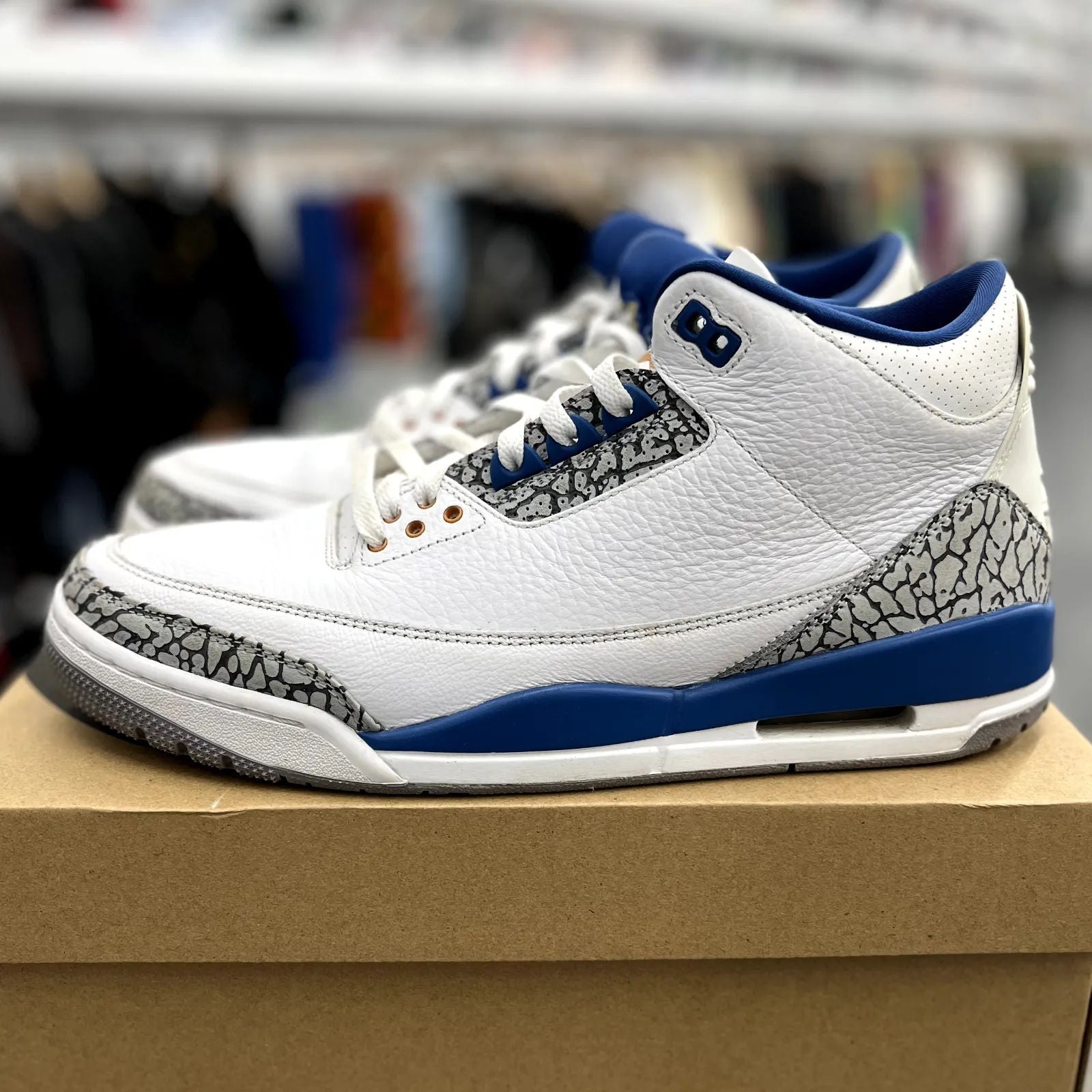 Jordan 3 Retro Wizards - Preowned