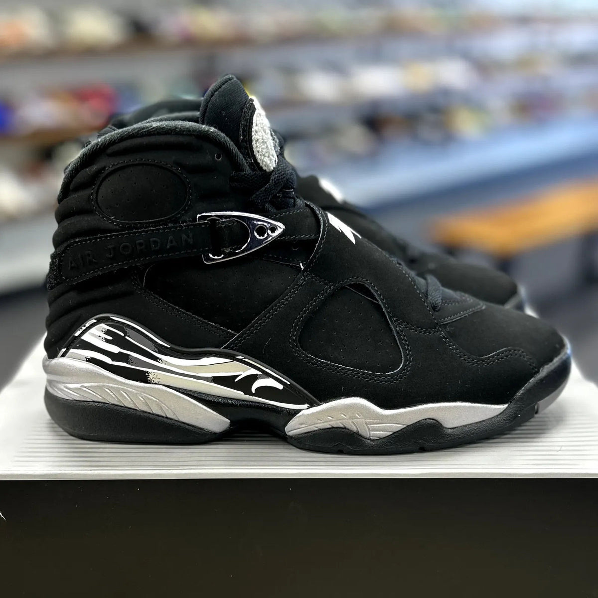Jordan 8 Retro Chrome (2026) - Preowned