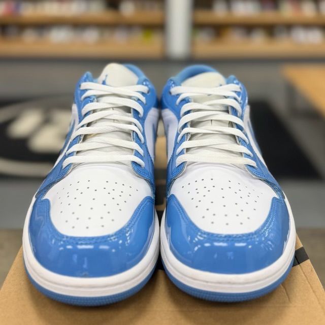 Jordan 1 Low SE White Legend Blue - Preowned