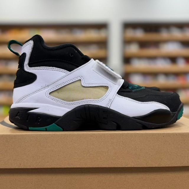 Nike Air Diamond Turf Emerald - Preowned
