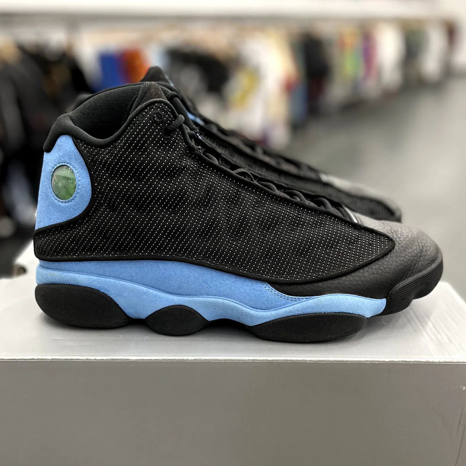 Jordan 13 Retro Black University Blue - Preowned
