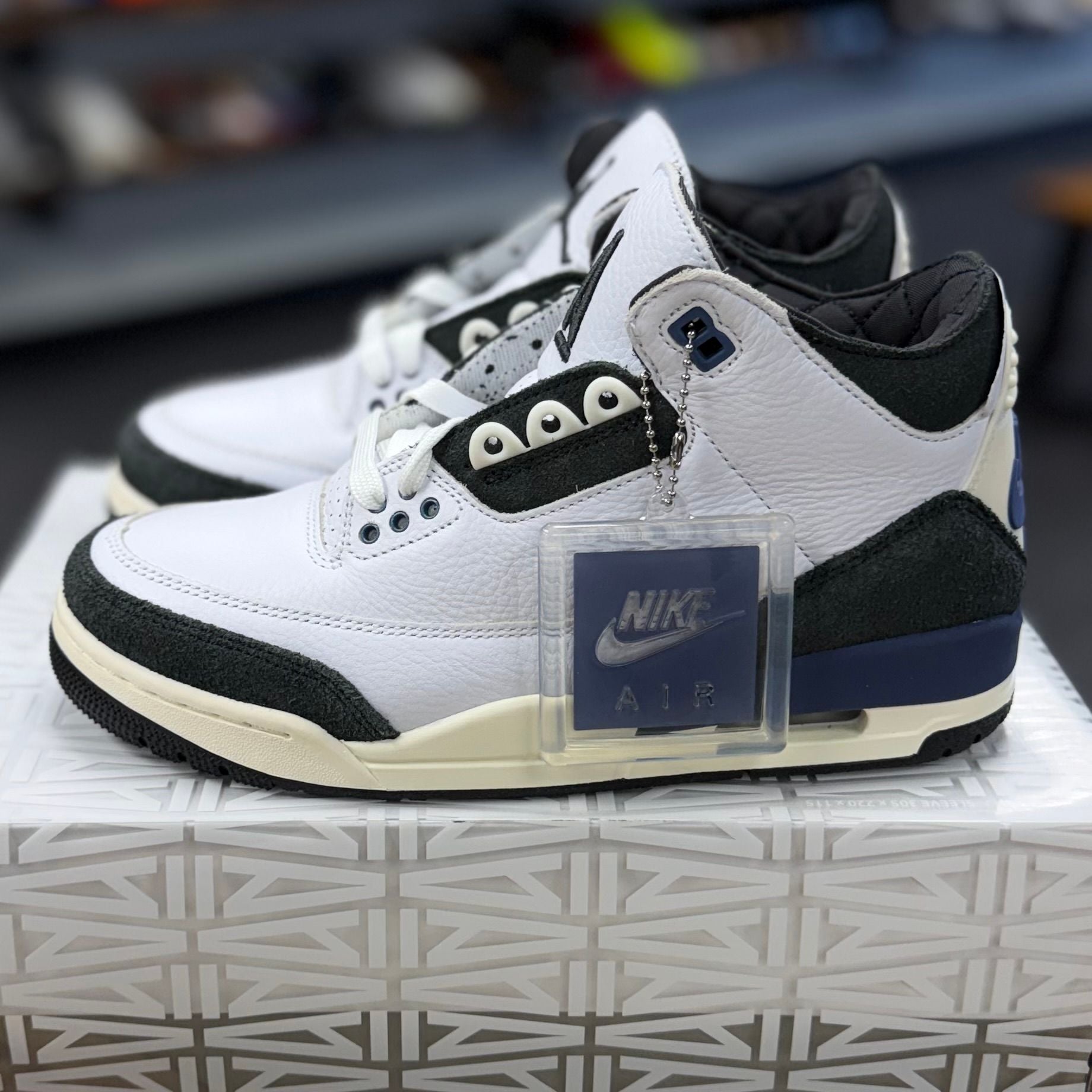 BRAND NEW STEAL - Jordan 3 Retro OG SP A Ma Maniére Diffused Blue