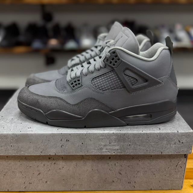 Jordan 4 Retro SE Paris Olympics Wet Cement - Preowned