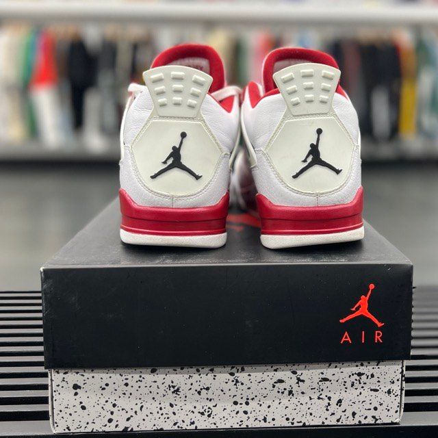 Jordan 4 Retro Alternate 89 - Preowned