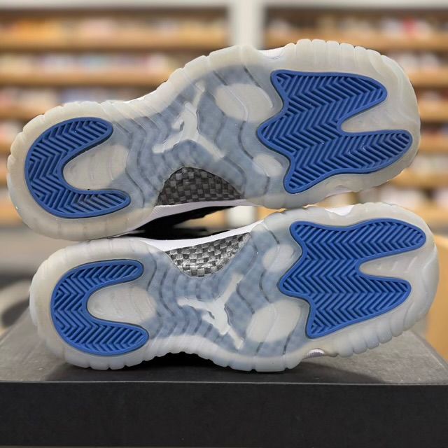 Jordan 11 Retro Low Space Jam (GS) - Preowned