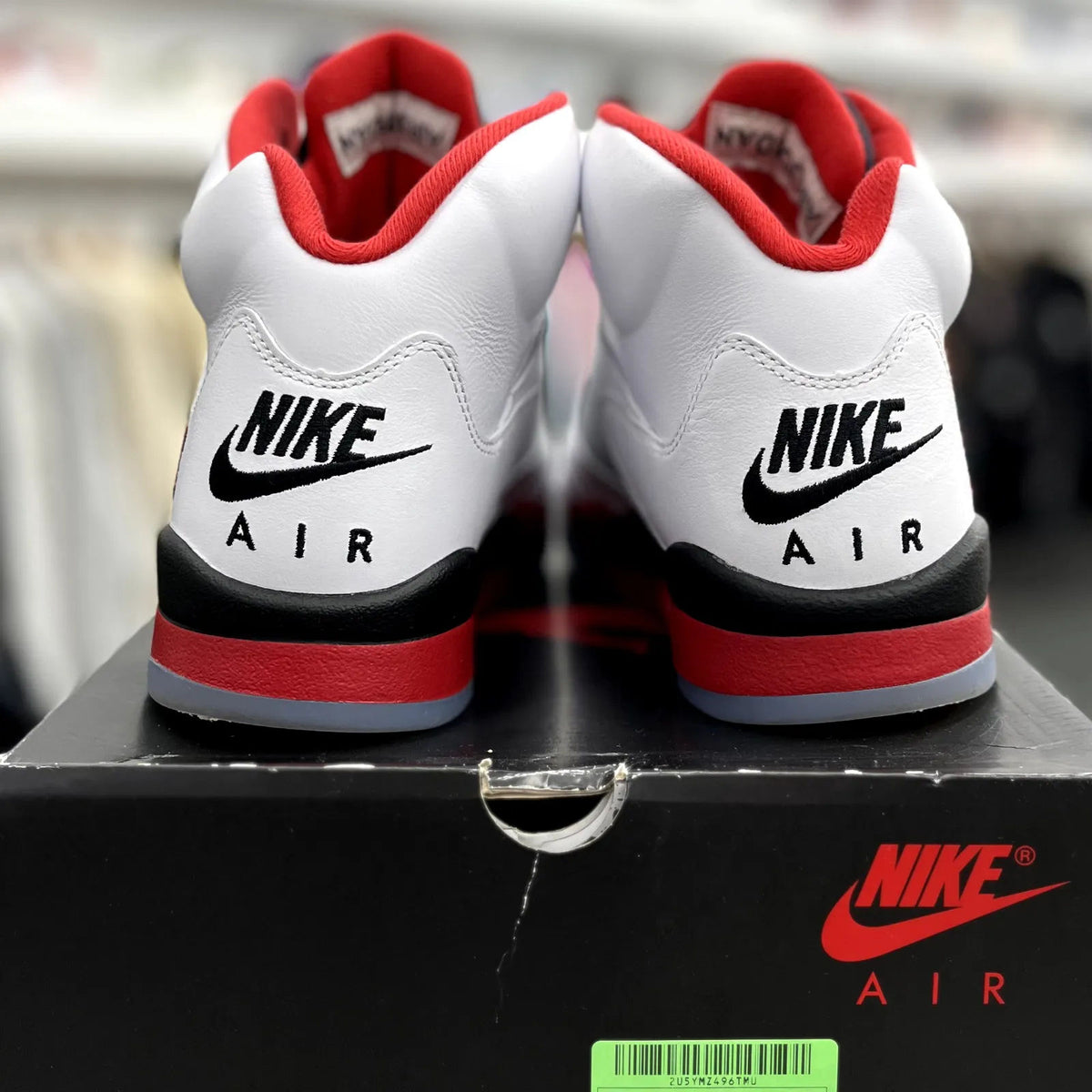 Jordan 5 Retro Fire Red Black Tongue (2025) - Preowned