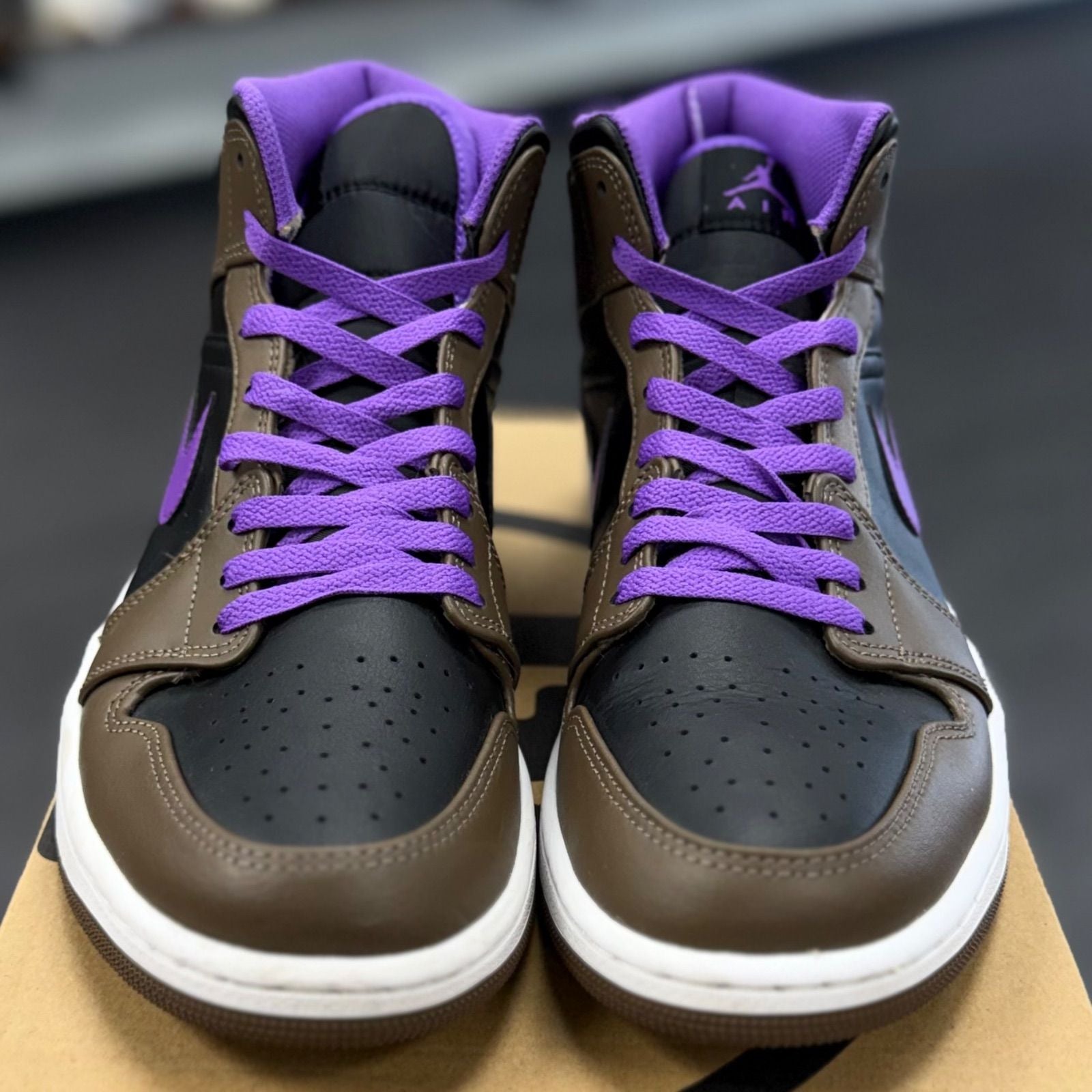 Jordan 1 Mid Purple Mocha - Preowned