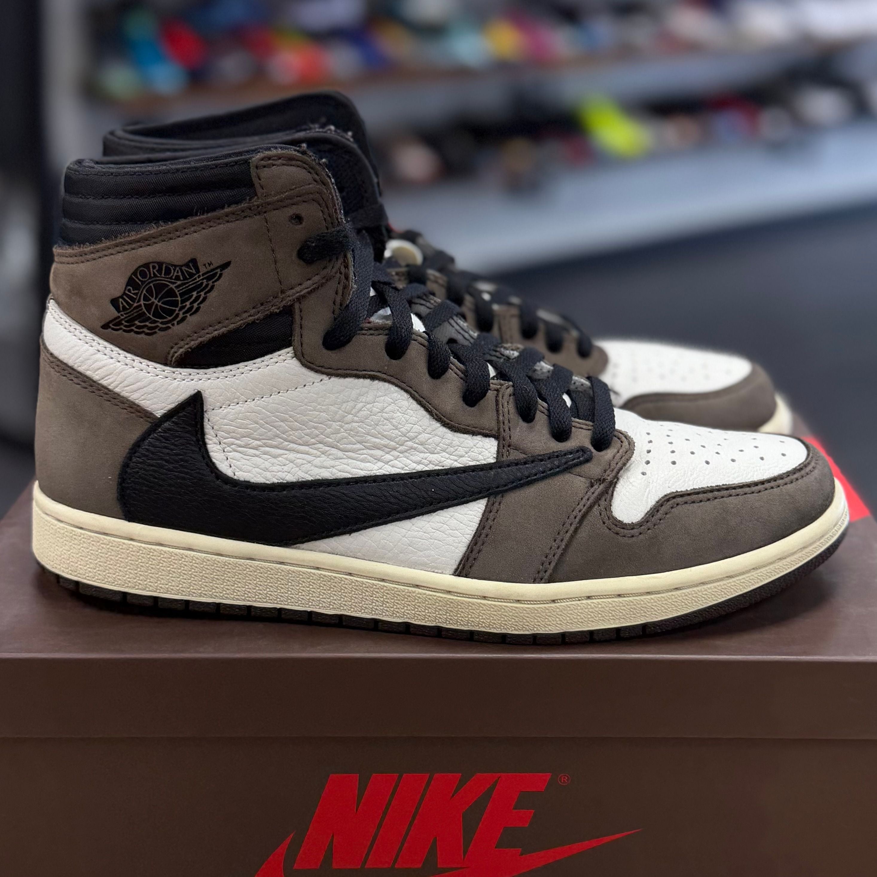 Jordan 1 Retro High OG SP Travis Scott Mocha - Preowned
