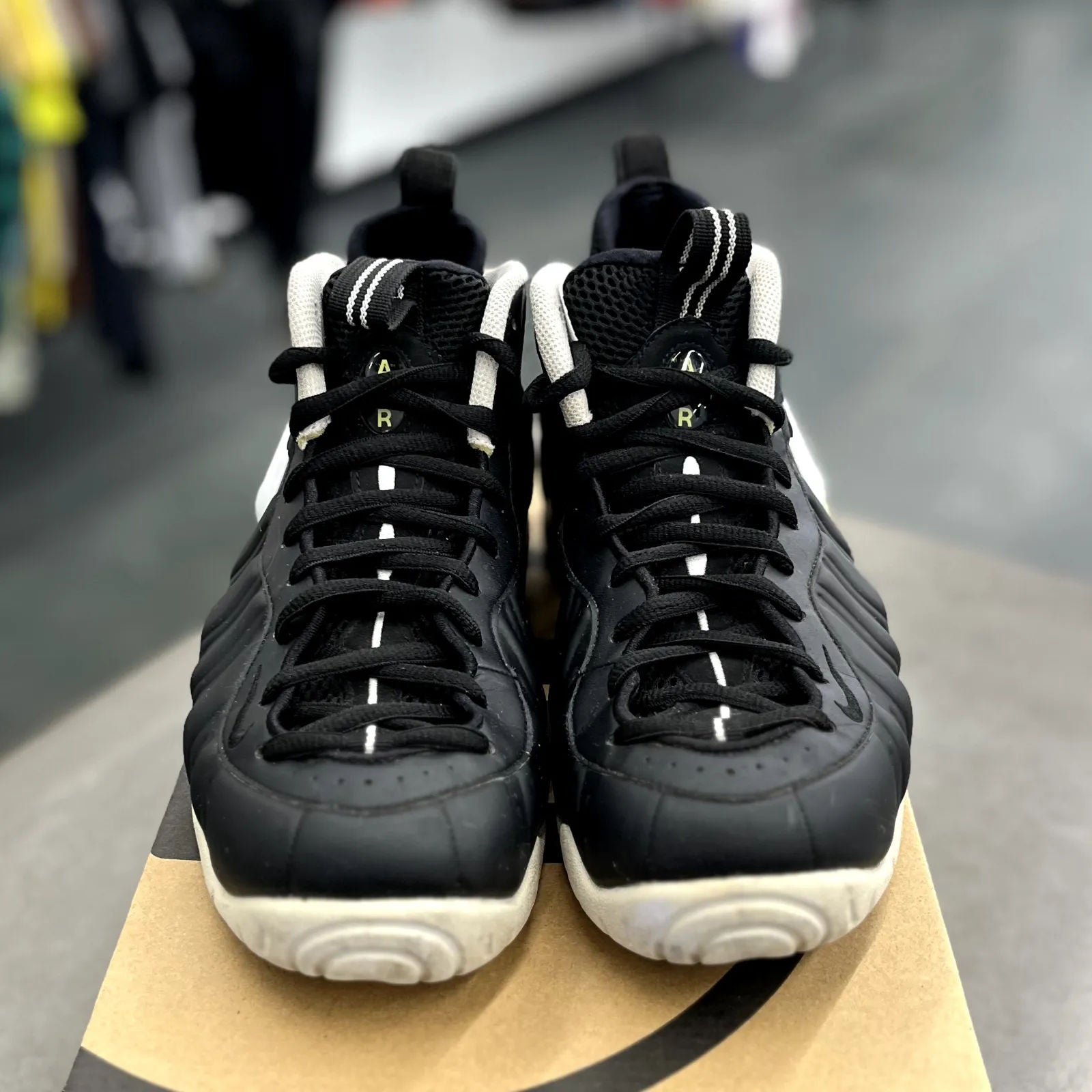 Nike Air Foamposite Pro Dr. Doom (2016) - Preowned