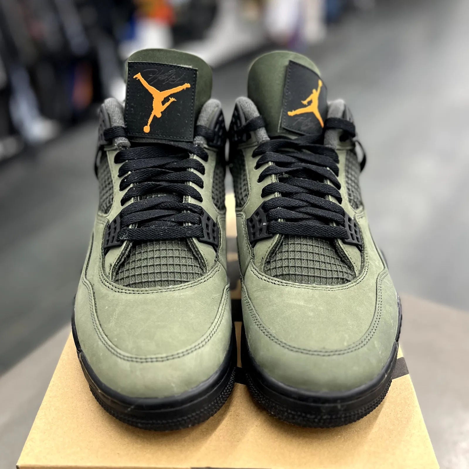 Jordan 4 Retro OG SP Undefeated (2025) - Preowned