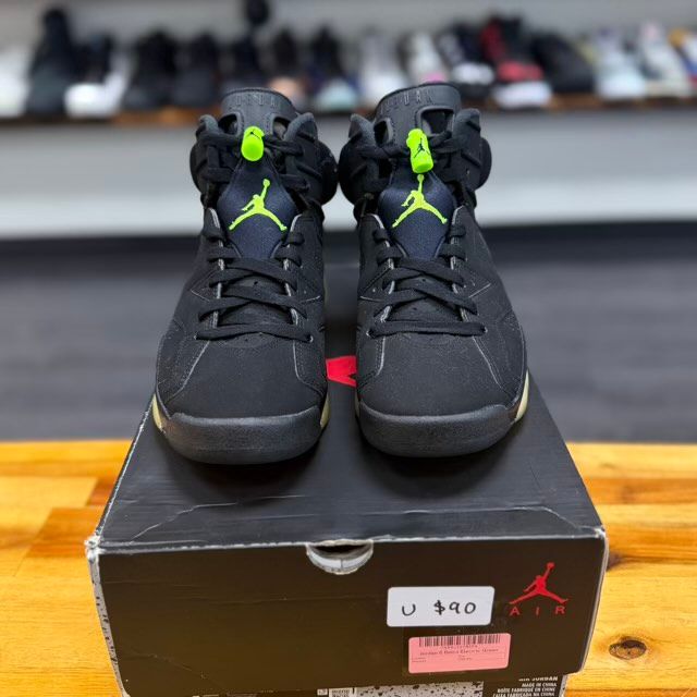 Jordan 6 Retro Electric Green - Preowned