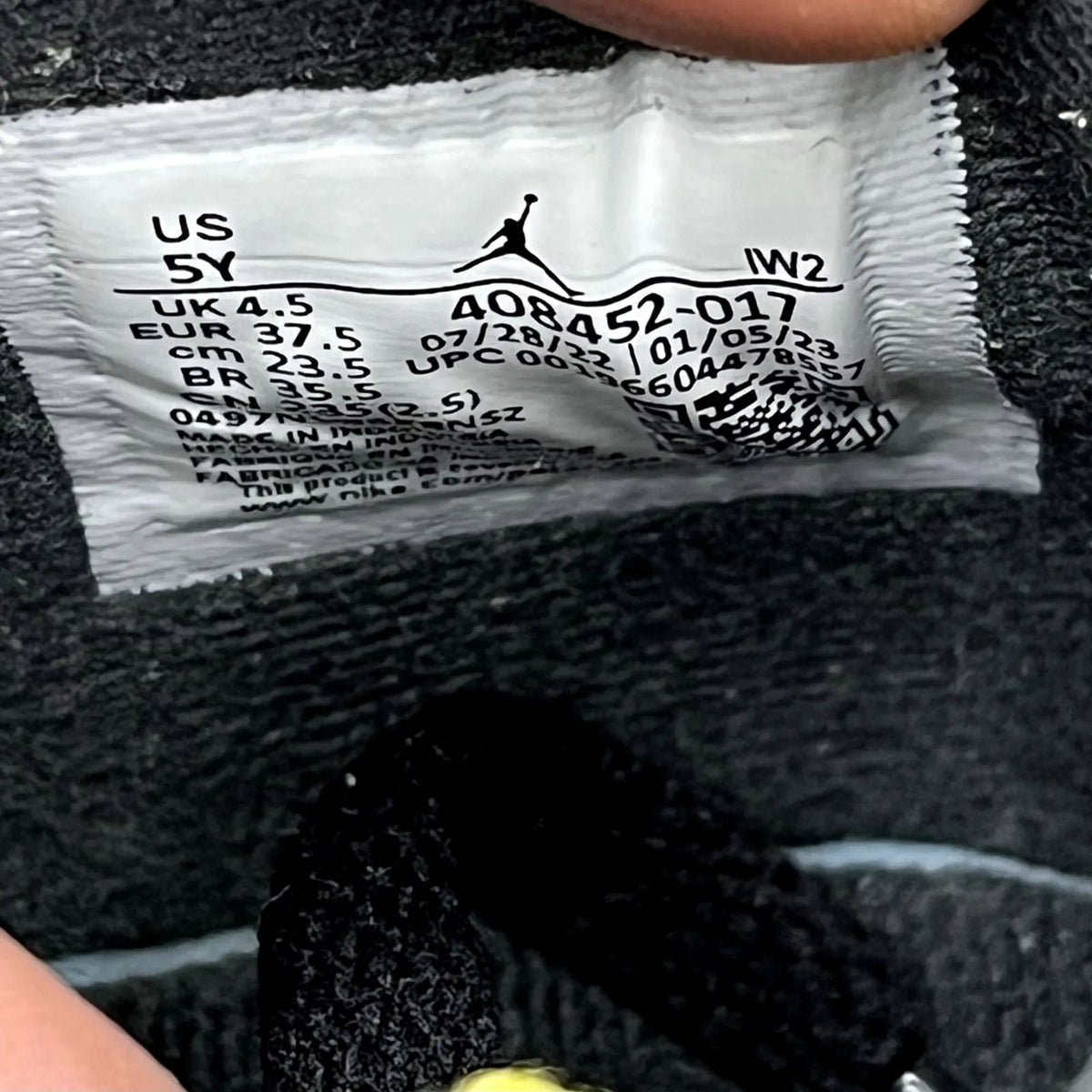 Jordan 4 Retro Thunder (2023) (GS) - Preowned
