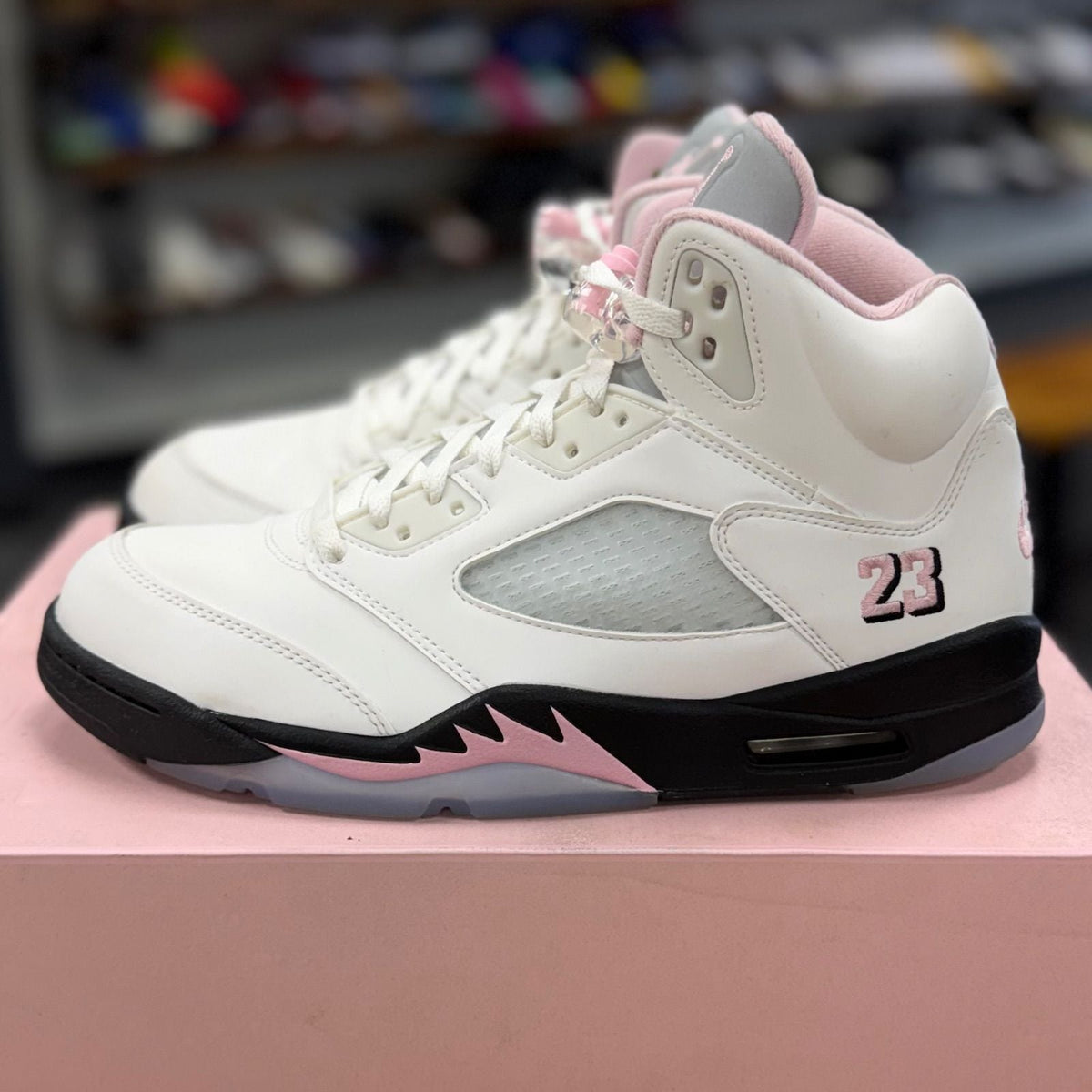 Jordan 5 Retro Medium Soft Pink - Preowned