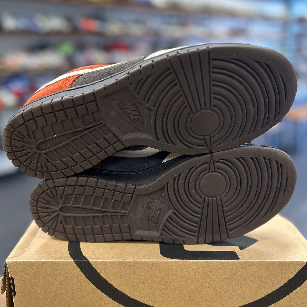 Nike Dunk Low Red Panda - Preowned