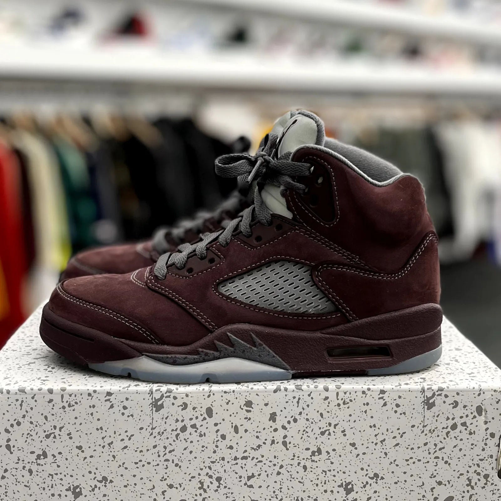 Jordan 5 Retro Burgundy (2023) - Preowned
