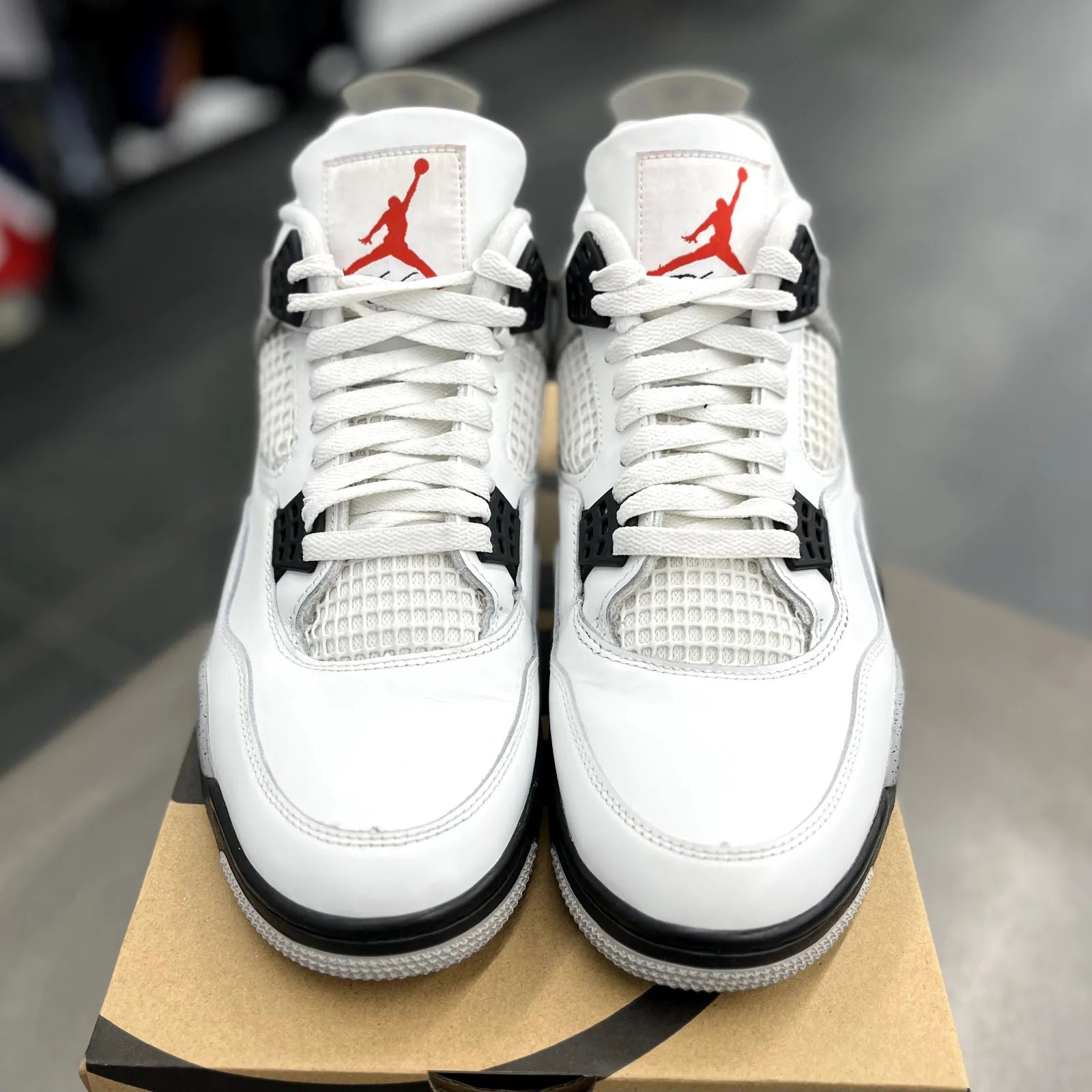 Jordan 4 Retro White Cement (2025) - Preowned