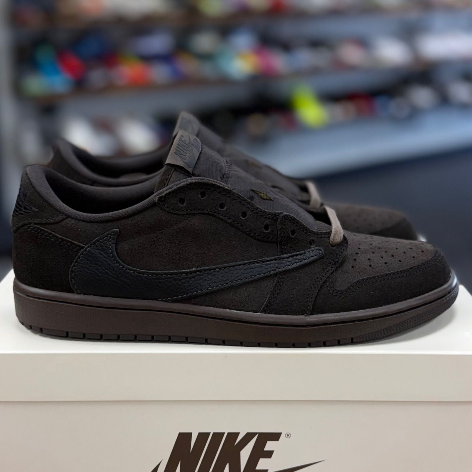Jordan 1 Retro Low OG SP Travis Scott Velvet Brown - Preowned