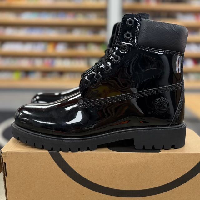 Timberland 6" Premium Waterproof Patent Boots Black - Preowned