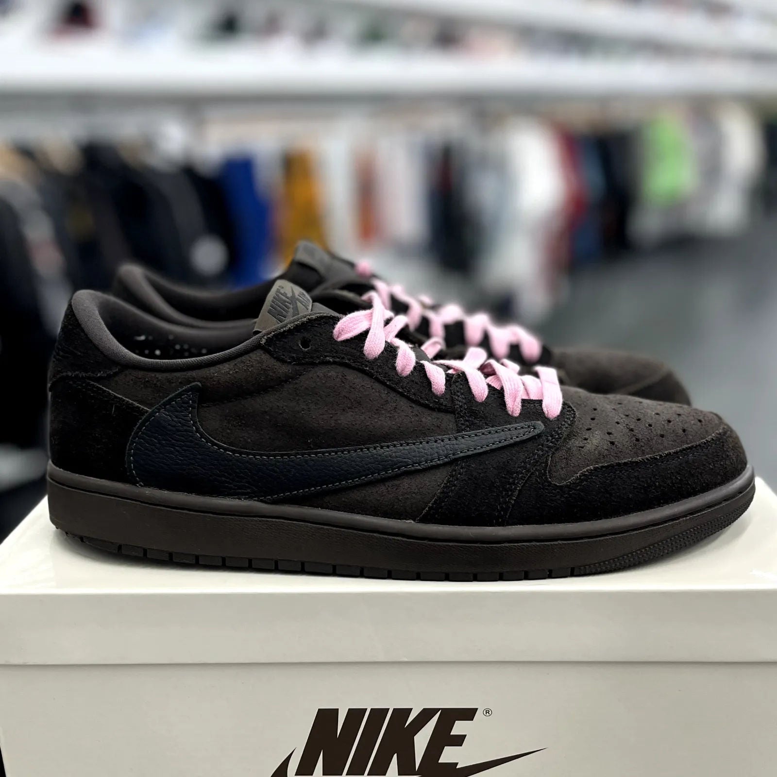 Jordan 1 Retro Low OG SP Travis Scott Velvet Brown - Preowned