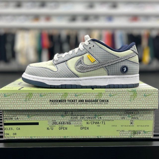 Nike Dunk Low Union Passport Pack Pistachio - Preowned