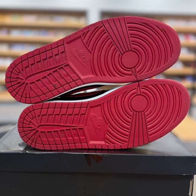 Jordan 1 Retro Low OG Banned - Preowned