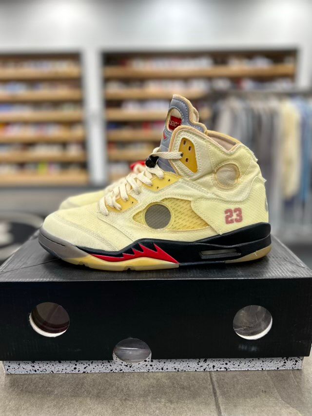 Jordan 5 Retro Off-White Sail - Preowned